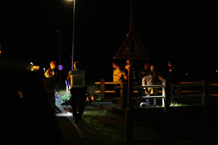 Twee personen aangehouden na achtervolging op scooter
