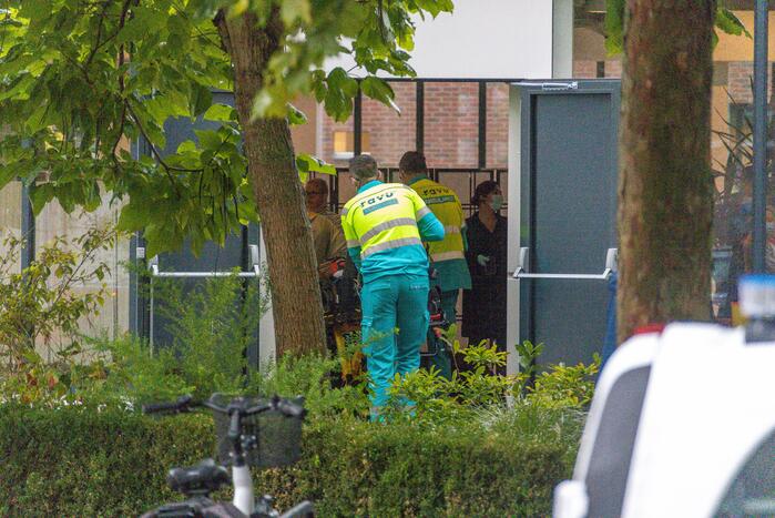 Man wordt niet goed tijdens vaccinatie griepprik in Protestantse kerk De Bron