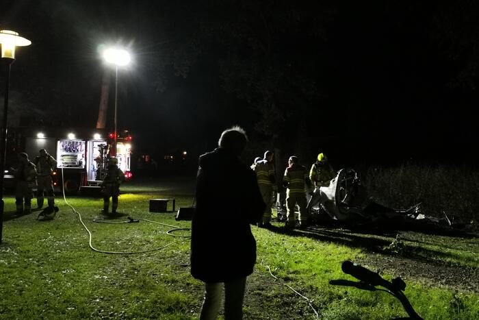 Caravan in brand op vakantiepark