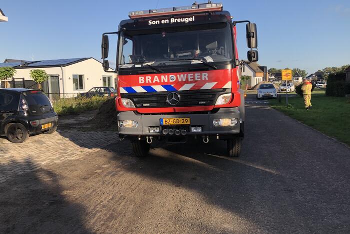 Steekvlam uit warmtepomp met poederblusser gedoofd