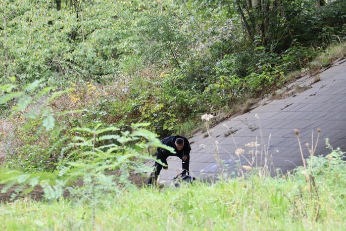 Mogelijk explosief aangetroffen onder viaduct