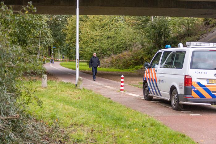 Mogelijk explosief aangetroffen onder viaduct