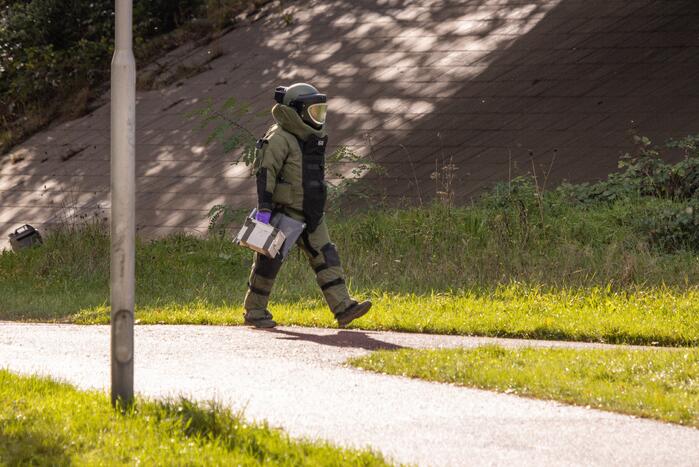 Mogelijk explosief aangetroffen onder viaduct