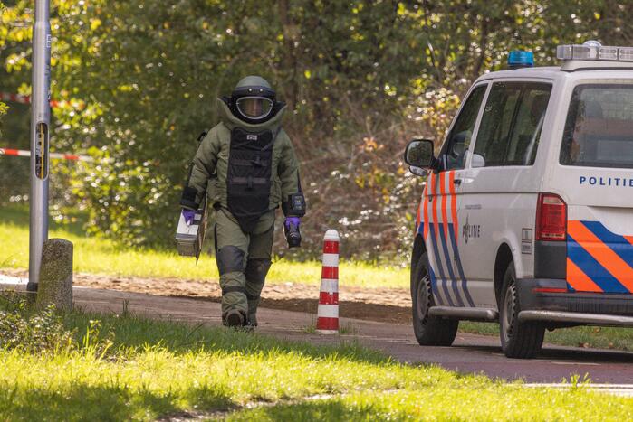 Mogelijk explosief aangetroffen onder viaduct