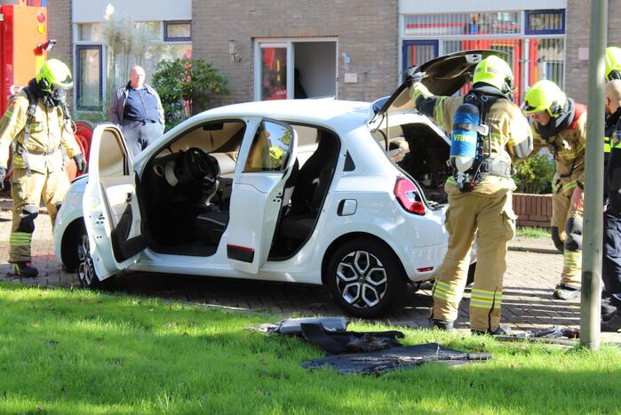 Elektrische auto vat vlam