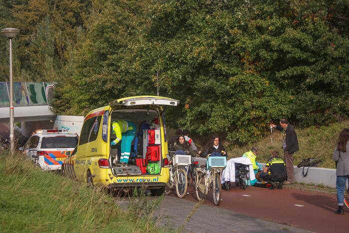 Man gewond na val met scooter in fietstunnel