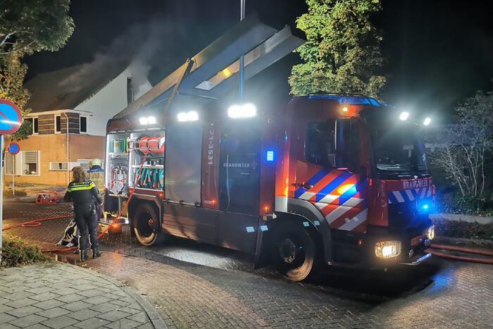 Vier gewonden bij felle woningbrand