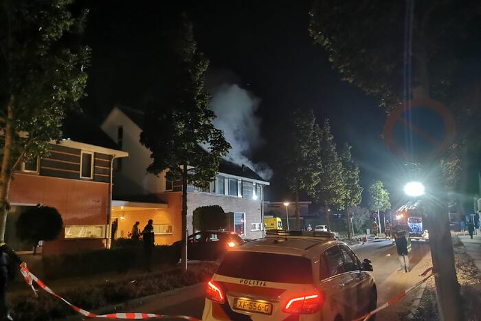 Vier gewonden bij felle woningbrand