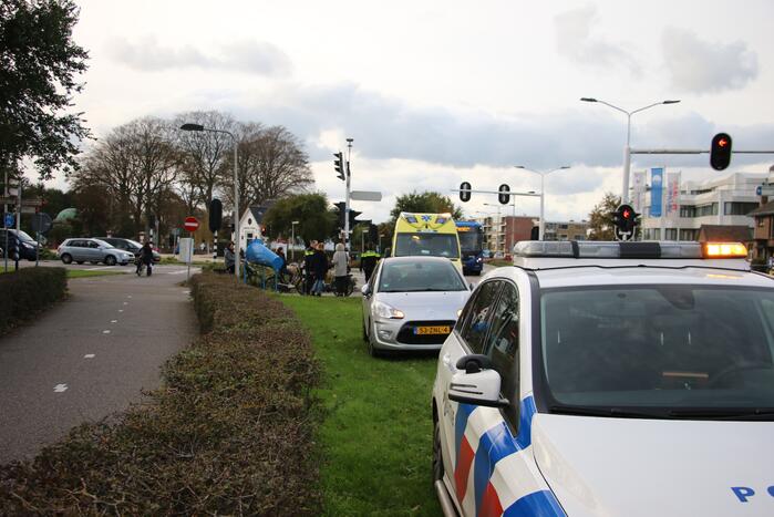 E-biker in botsing met personenauto