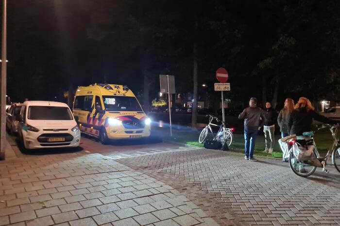 Fietser remt en slaat over de kop