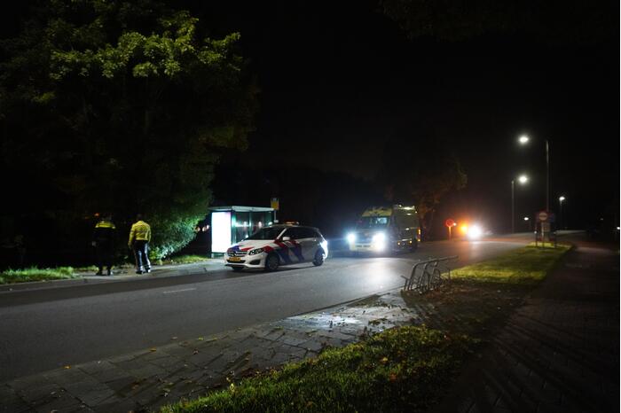 Bestelbus zanger Jason Bouman raakt te water