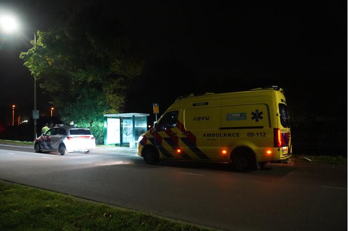 Bestelbus zanger Jason Bouman raakt te water