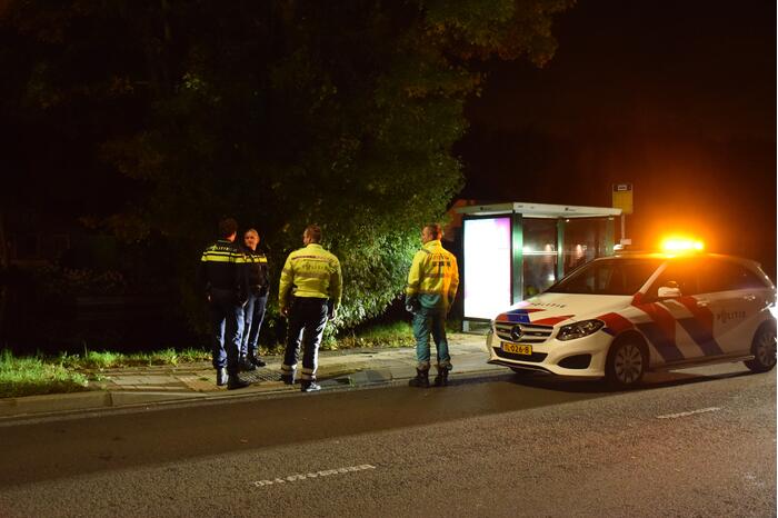 Bestelbus zanger Jason Bouman raakt te water