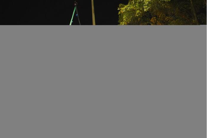 Bestelbus zanger Jason Bouman raakt te water