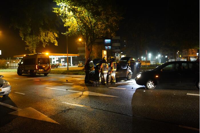 Ravage na botsing met meerdere personenauto's