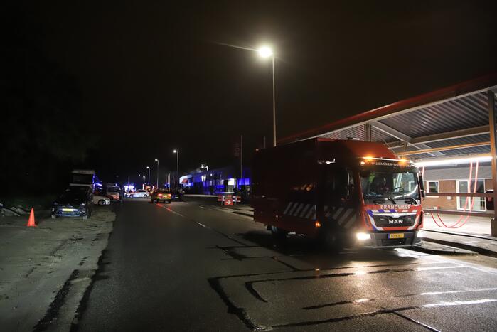 Grote brand in bedrijfspand