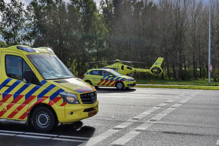 Brommerrijder raakt gewond na ongeval op kruising