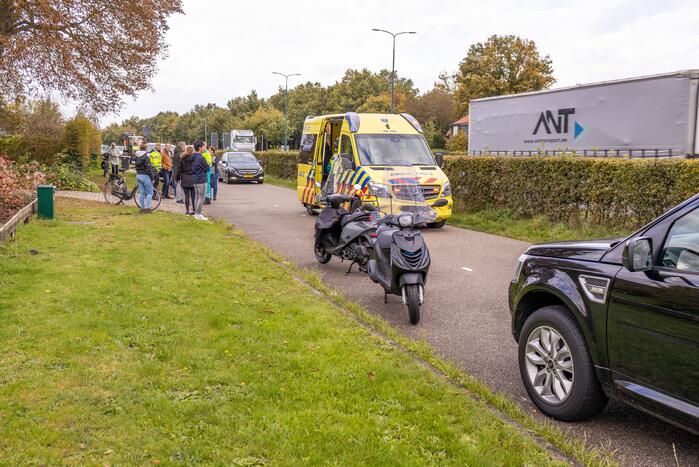 Twee personen gewond na aanrijding tussen e-bike en scooter