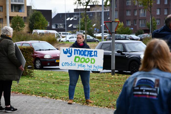 Demonstratie tegen slachten konikpaarden en heckrunderen Oostvaarderplassen