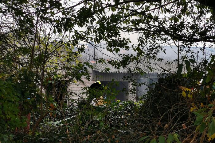 Uitslaande brand in schuur