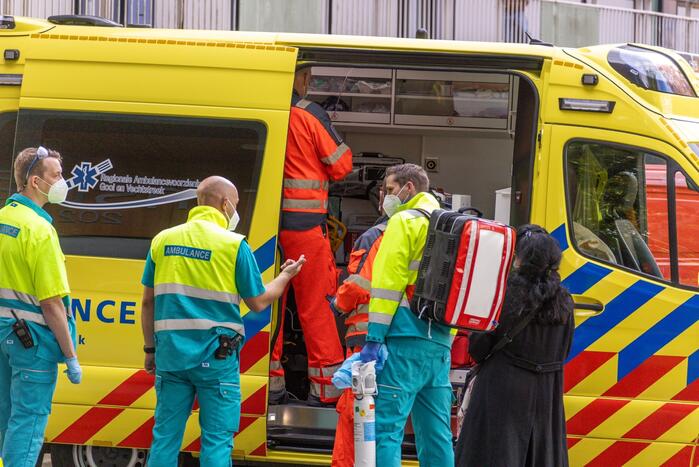 Traumahelikopter landt voor incident in flatwoning