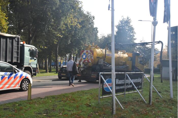 Wegwerker gewond door aanrijding