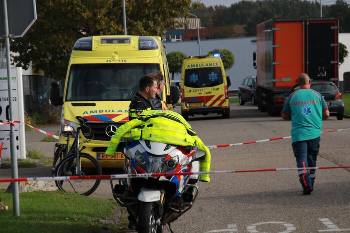 Tesla in botsing met scooter