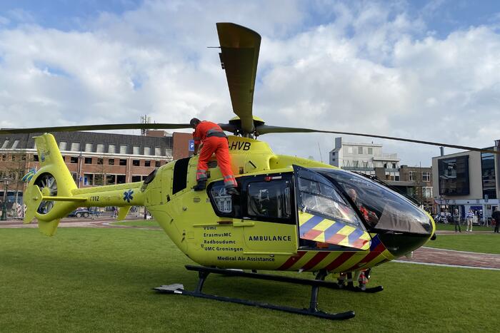 Traumahelikopter landt voor ongeval in huis