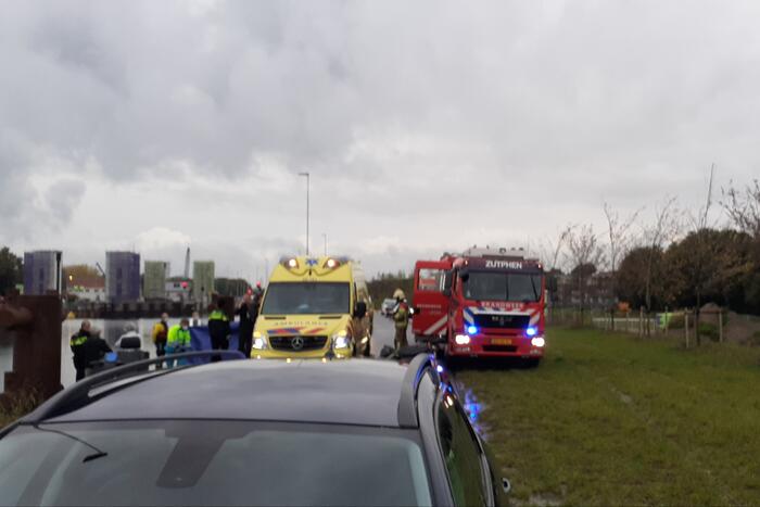 Man overleden na te water raken in Twentekanaal