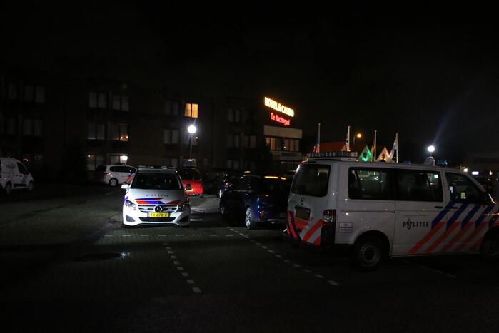 Gewonde bij steekpartij hotel De Nachtegaal