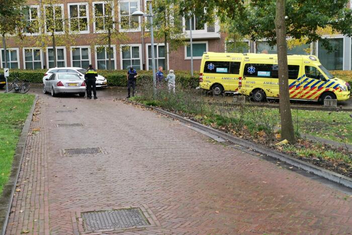 Fietser gewond na botsing met auto