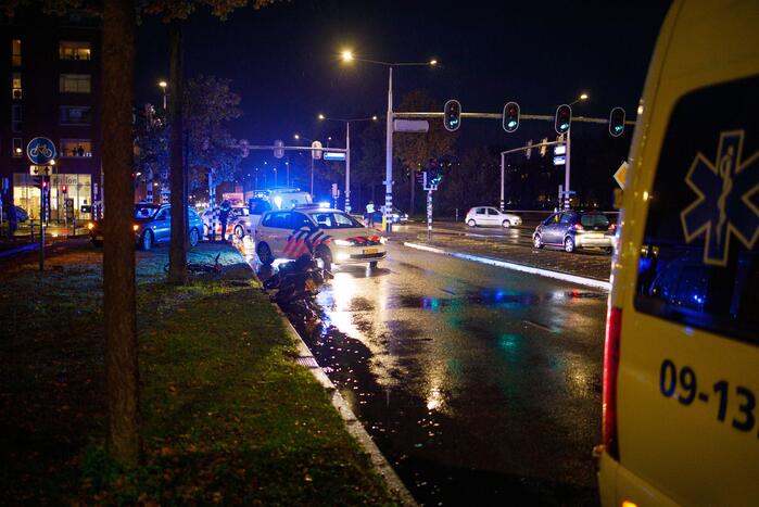 Twee gewonden bij aanrijding tussen motor en fiets