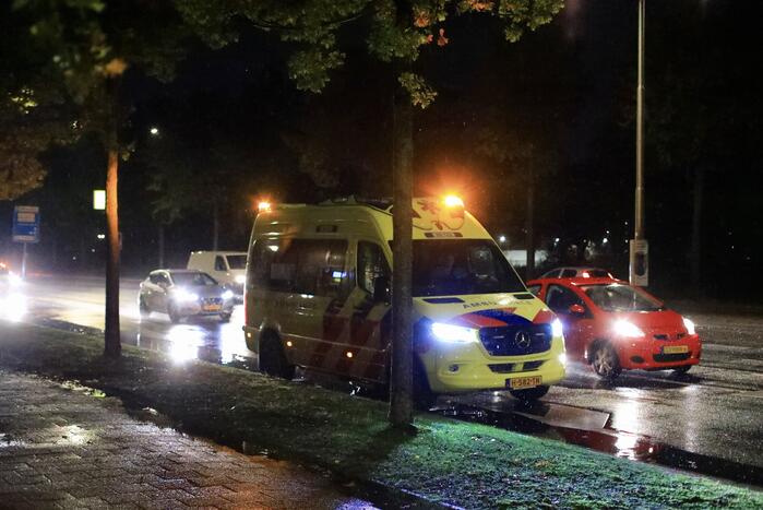 Twee gewonden bij aanrijding tussen motor en fiets