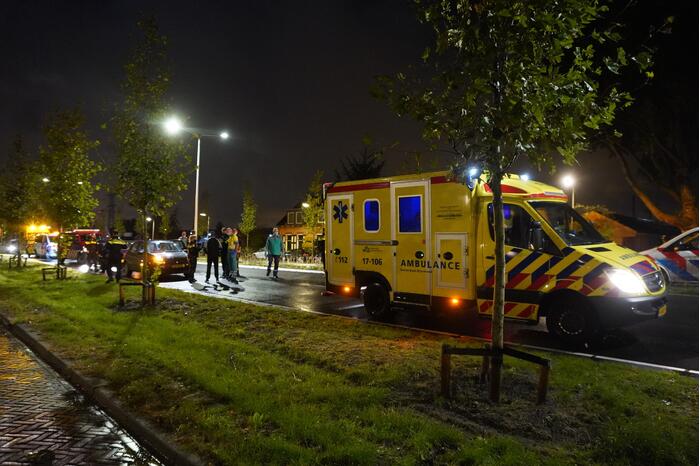 Ruiten van auto ingeslagen nadat bestuurder niet reageert