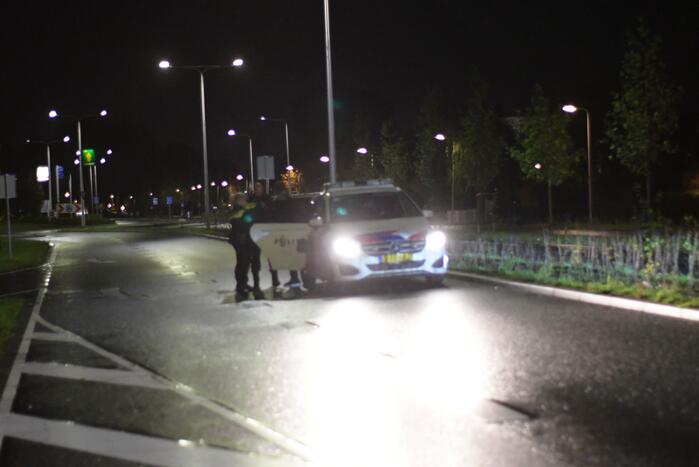 Ruiten van auto ingeslagen nadat bestuurder niet reageert