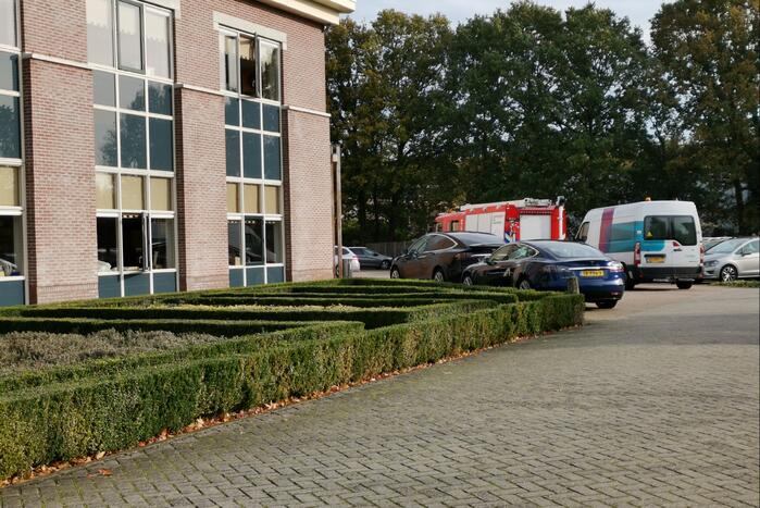 Bedrijfspand Johannus Orgelbouw ontruimd na vreemde lucht