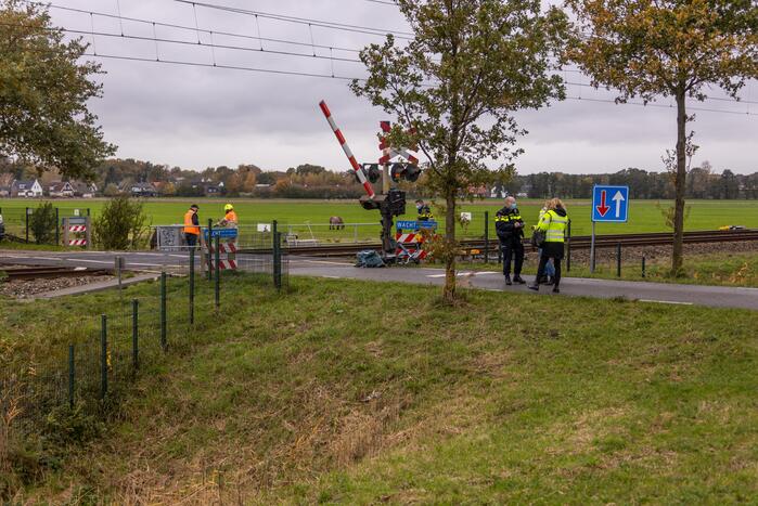 Geen treinverkeer door aanrijding met fietser