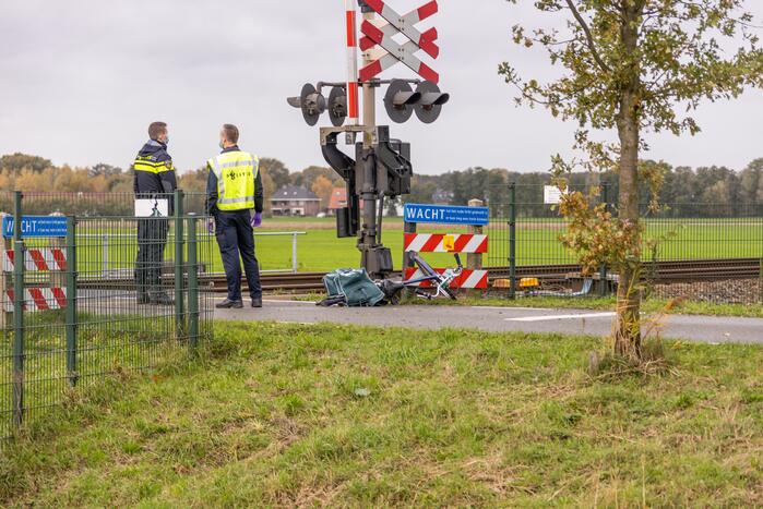 Geen treinverkeer door aanrijding met fietser