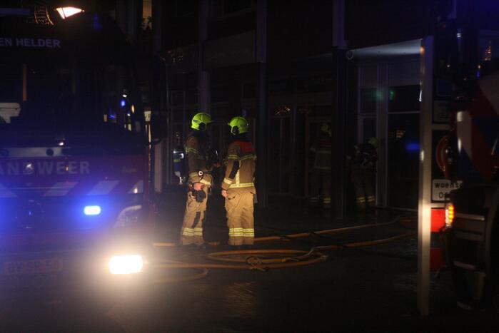 Grote brand in winkelpand