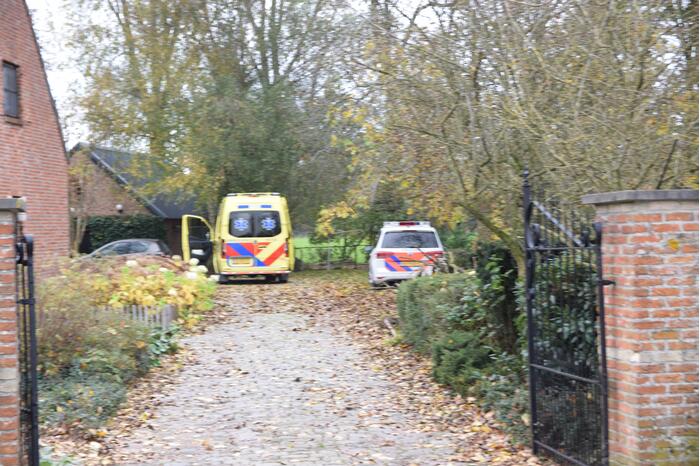 Man verwondt zichzelf met luchtbuks