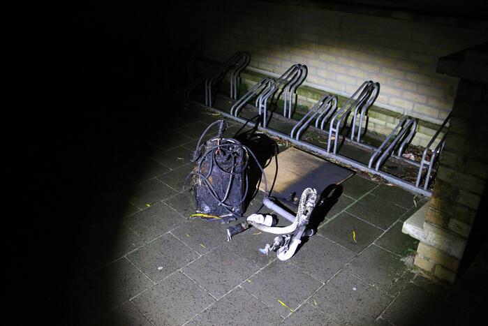 Brandende boiler zorgt voor wateroverlast in pand en parkeergarage