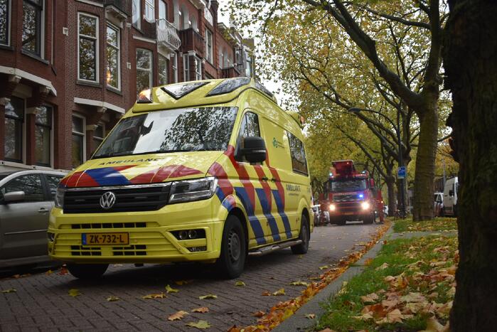 Bekende Nederlander Fred van Leer gewond uit woning gehaald