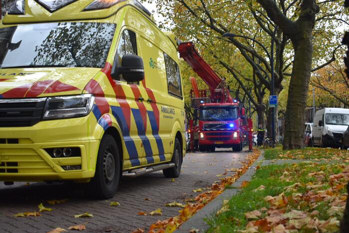Bekende Nederlander Fred van Leer gewond uit woning gehaald