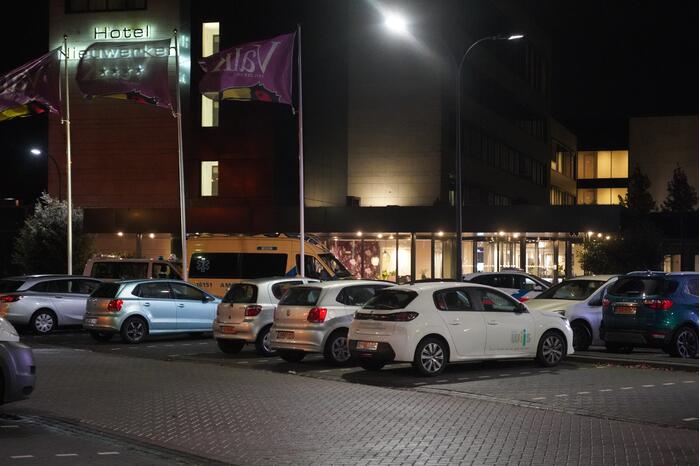 Persoon gewond bij incident in Van Der Valk hotel