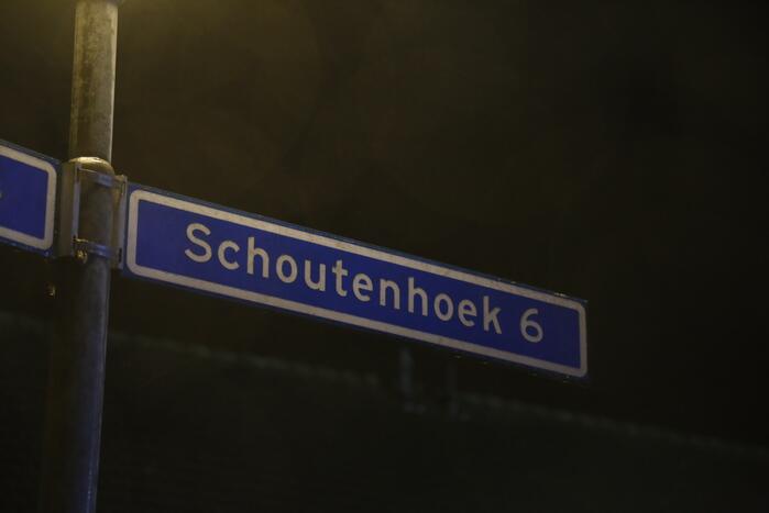 Geparkeerde auto gaat in vlammen op