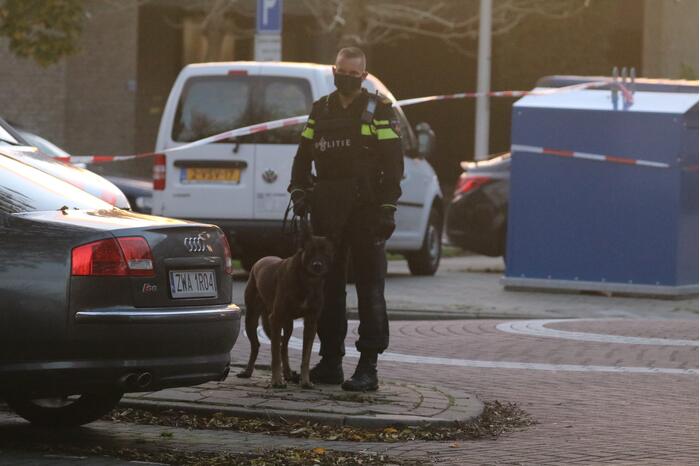 Politie doet inval in appartementencomplex