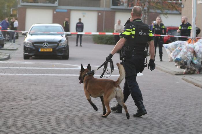 Politie doet inval in appartementencomplex