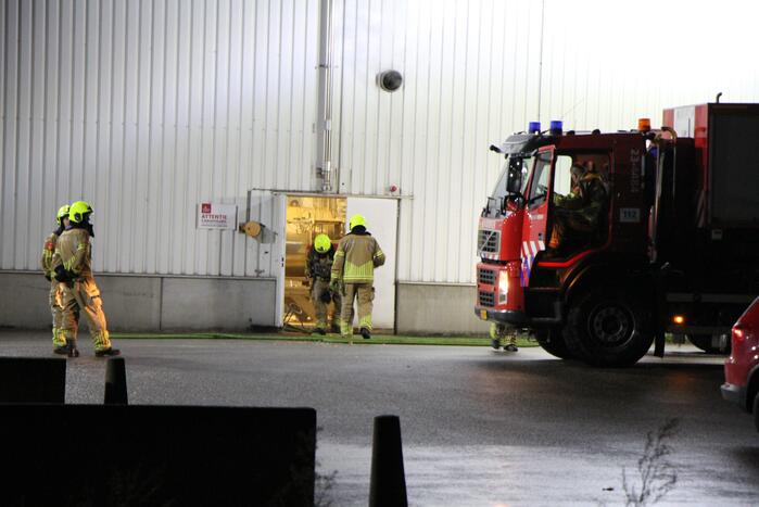 Brand na explosie in bedrijfspand