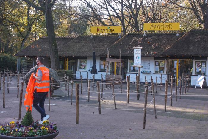 DierenPark Amersfoort ontruimd na gevaarlijke ontsnapping