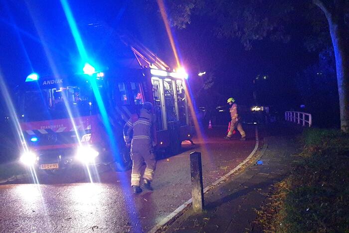 Brand in schoorsteen van woning